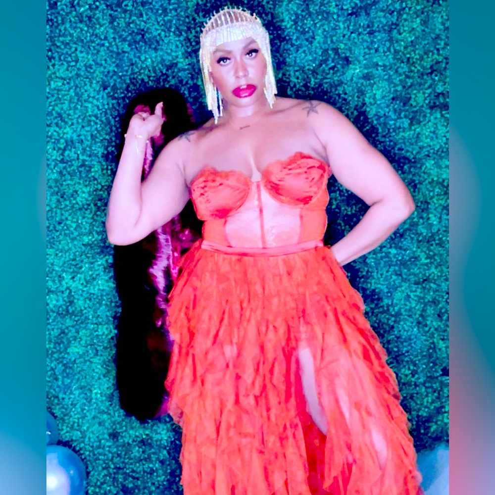 🧡🧡🧡Worn once!!! This dress fits like a glove! 🧡